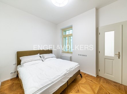 Pronájem bytu, 2+kk, 48 m²