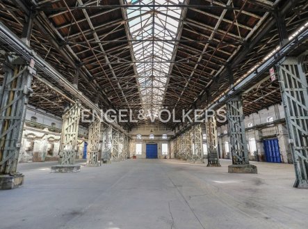 Pronájem komerčního objektu, sklad, 2 521 m²