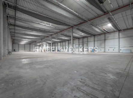 Pronájem komerčního objektu, sklad, 3 661 m²