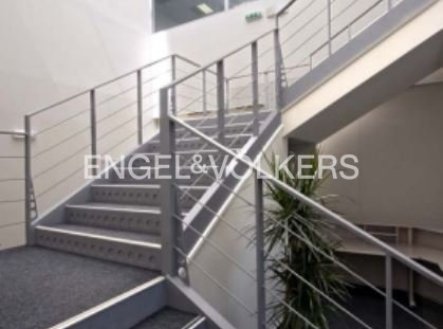 Pronájem komerčního objektu, sklad, 461 m²