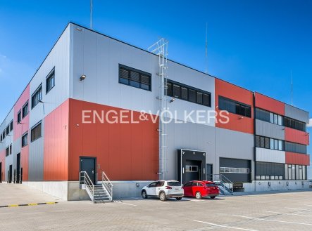 Pronájem komerčního objektu, jiný, 5 000 m² obrázek