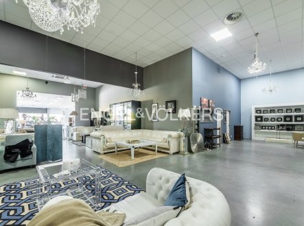 Pronájem obchodní prostory, 397 m²