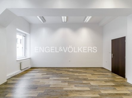 Pronájem kanceláře, 28 m²