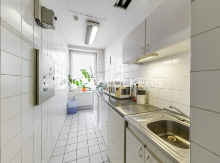 Pronájem kanceláře, 28 m²