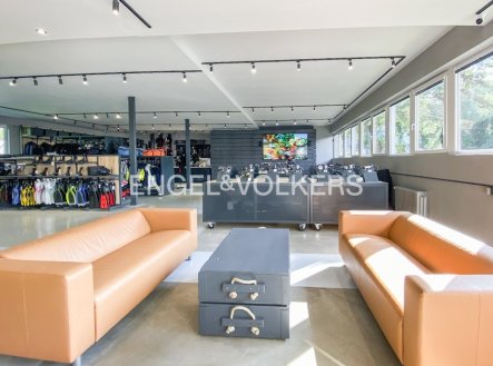 Pronájem obchodní prostory, 266 m²