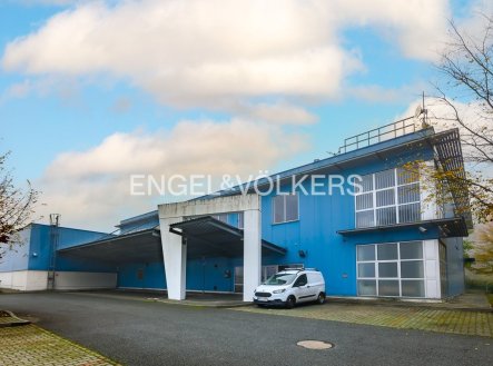 Pronájem komerčního objektu, sklad, 4 913 m²