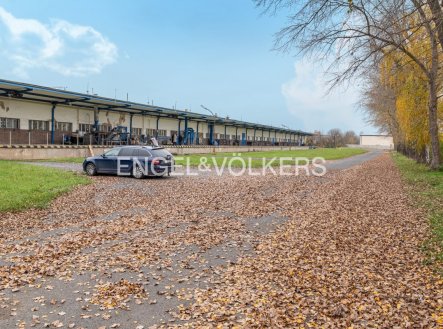 Pronájem komerčního objektu, sklad, 1 195 m²