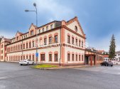 Pronájem kanceláře, 1 430 m²