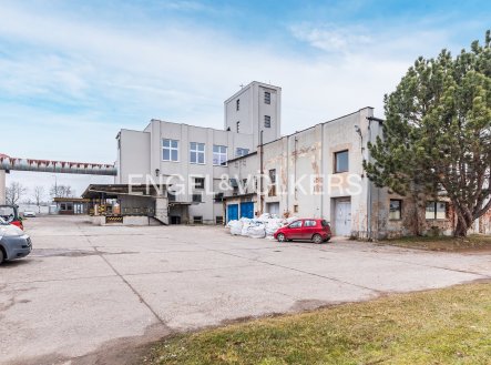 Pronájem komerčního objektu, sklad, 8 262 m²