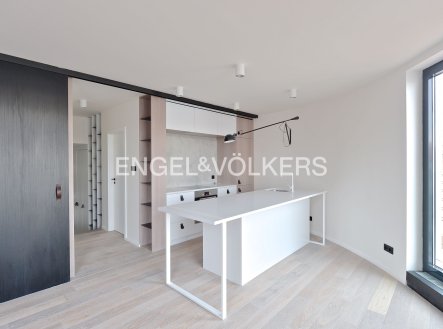 Pronájem bytu, 2+kk, 60 m²