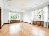 Pronájem bytu, 5+1, 300 m²