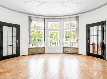 Pronájem bytu, 5+1, 300 m²