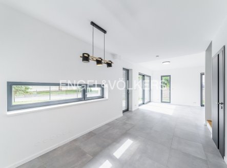 Pronájem domu/vily, 226 m²