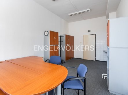 Pronájem kanceláře, 32 m²