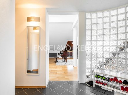 Pronájem bytu, 6+kk, 250 m²