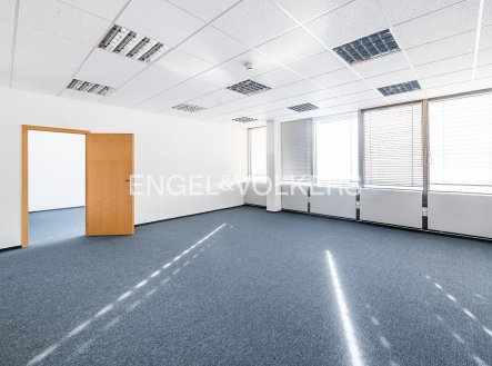 Pronájem kanceláře, 51 m²