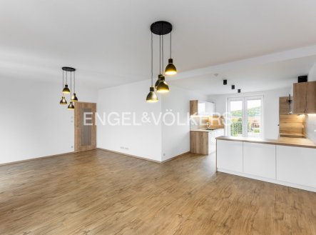 Pronájem bytu, 3+kk, 97 m²