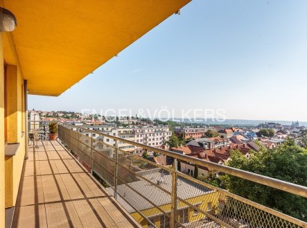 Pronájem bytu, 3+kk, 110 m²