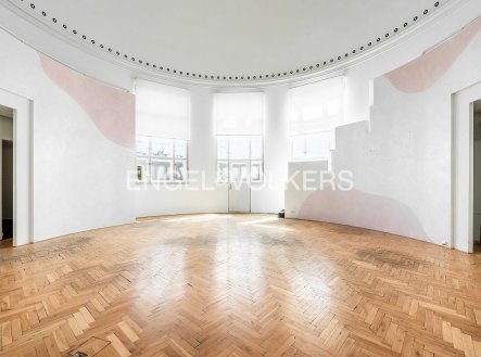 Pronájem kanceláře, 231 m²