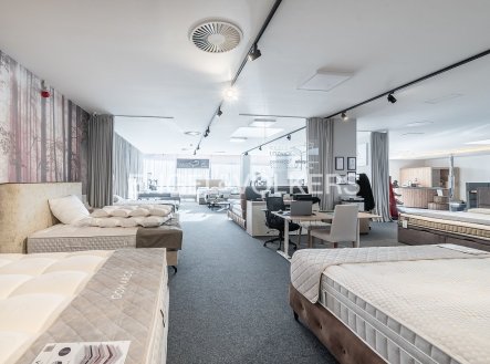 Pronájem obchodní prostory, 171 m²
