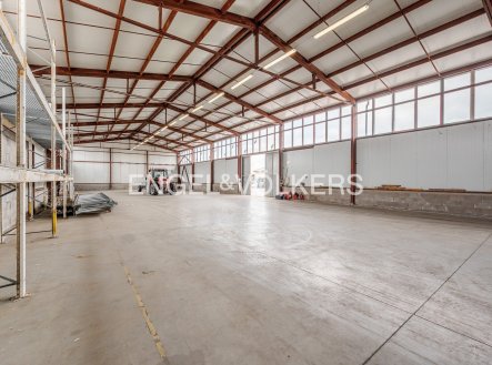 Pronájem komerčního objektu, sklad, 663 m²