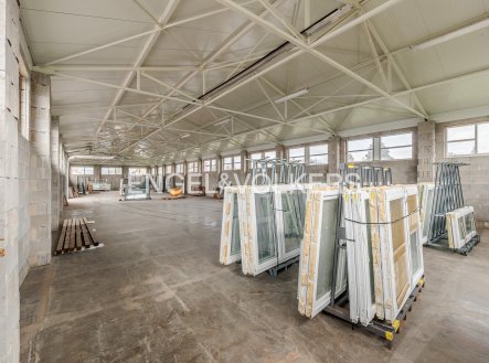 Pronájem komerčního objektu, sklad, 559 m²