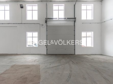 Pronájem komerčního objektu, sklad, 500 m²