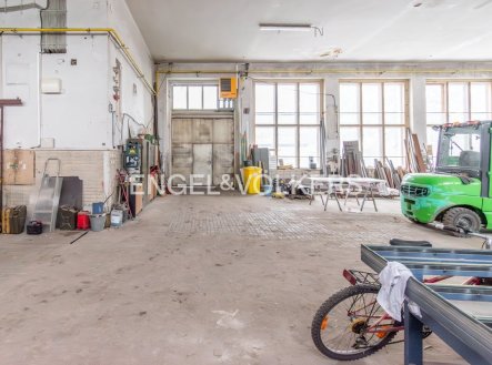 Pronájem komerčního objektu, sklad, 474 m²