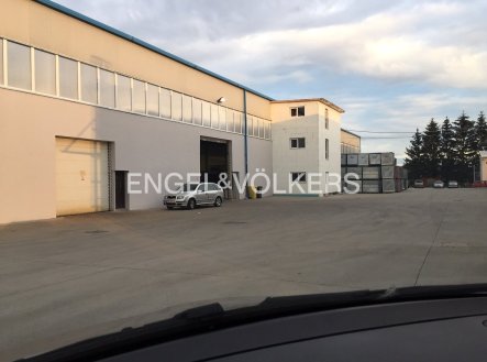 Pronájem komerčního objektu, výroba, 961 m²