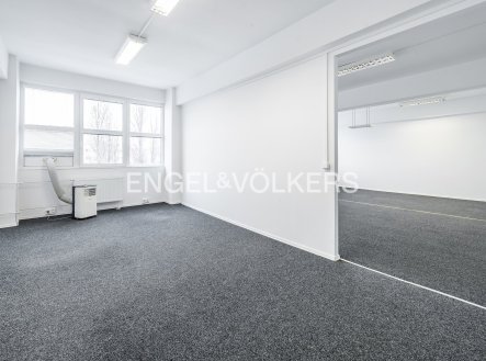 Pronájem kanceláře, 78 m²