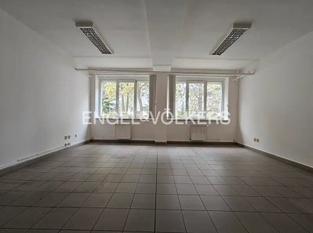 Pronájem komerčního objektu, sklad, 1 463 m²