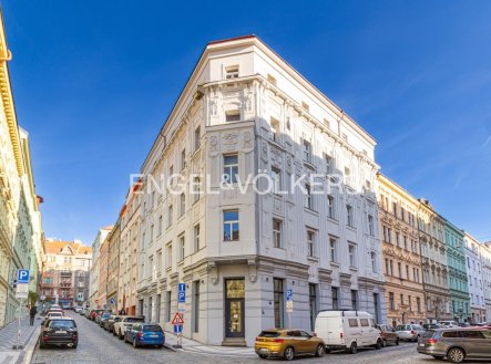Pronájem obchodní prostory, 364 m²