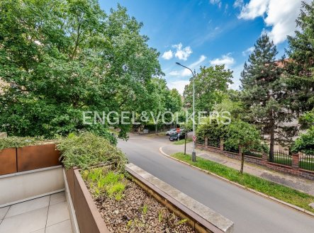 Pronájem bytu, 3+kk, 79 m²