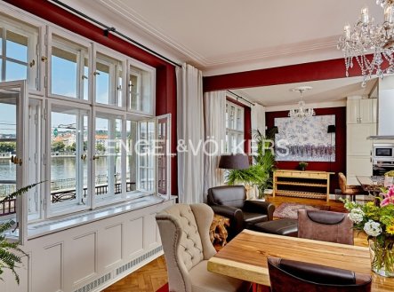 Pronájem bytu, 4+kk, 187 m²