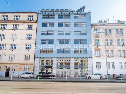 Pronájem komerčního objektu, jiný, 554 m²