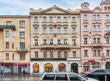 Pronájem kanceláře, 77 m²