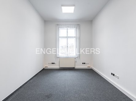 Pronájem kanceláře, 26 m²