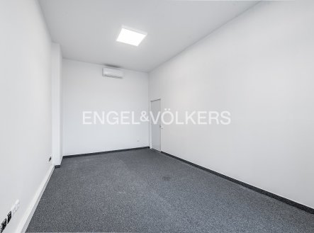 Pronájem kanceláře, 26 m²