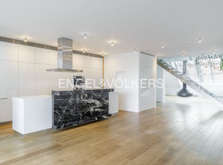 Pronájem bytu, 4+kk, 254 m²
