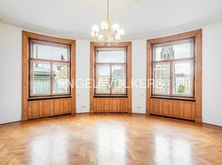Pronájem bytu, 5+1, 254 m² obrázek