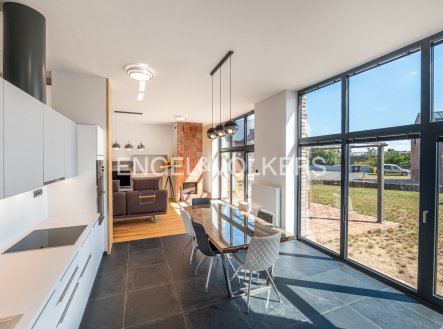 Pronájem domu/vily, 160 m²