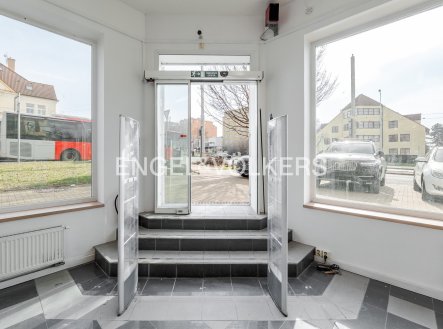 Pronájem komerčního objektu, jiný, 418 m²