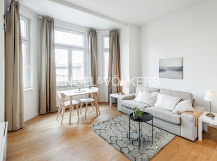 Pronájem bytu, 2+kk, 60 m² obrázek