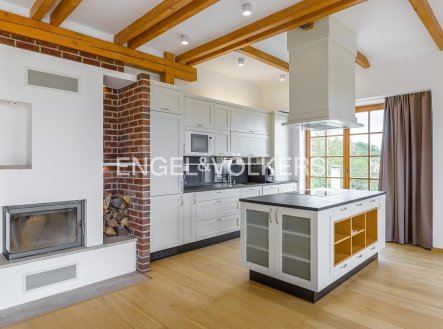 Pronájem bytu, 4+kk, 202 m²
