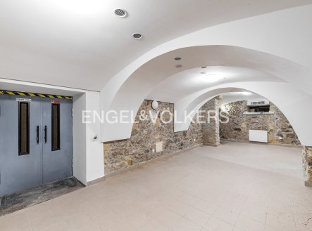 Pronájem kanceláře, 134 m²