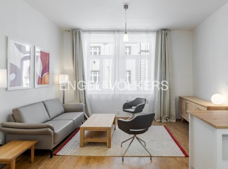 Pronájem bytu, 2+kk, 42 m²