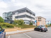 Pronájem - obchodní prostor, 260 m²