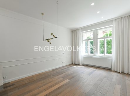 Pronájem bytu, 3+kk, 92 m²