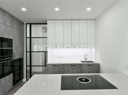 Pronájem bytu, 3+kk, 92 m²