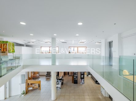 Pronájem obchodní prostory, 257 m²